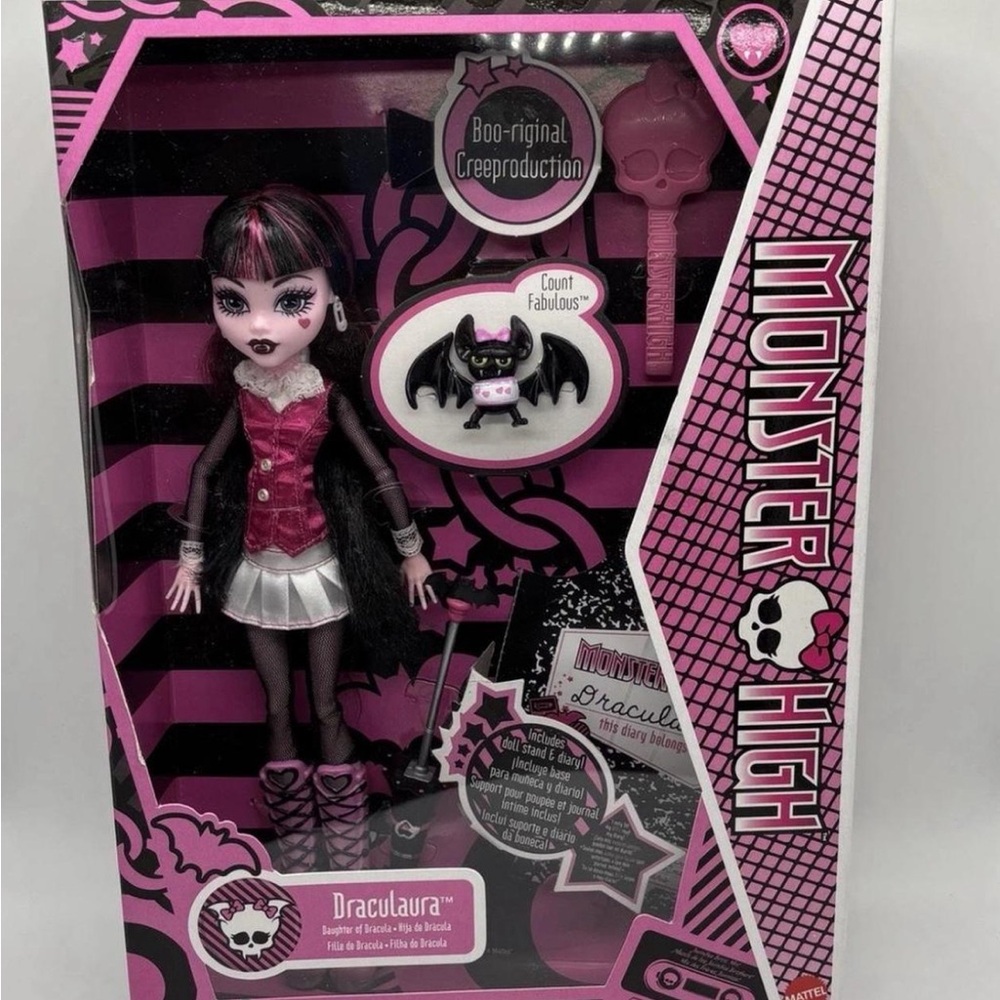 Y2K 2000s DRACULARA 2024 MONSTER HIGH BOO-RIGINAL Creepoduction Fashion Doll